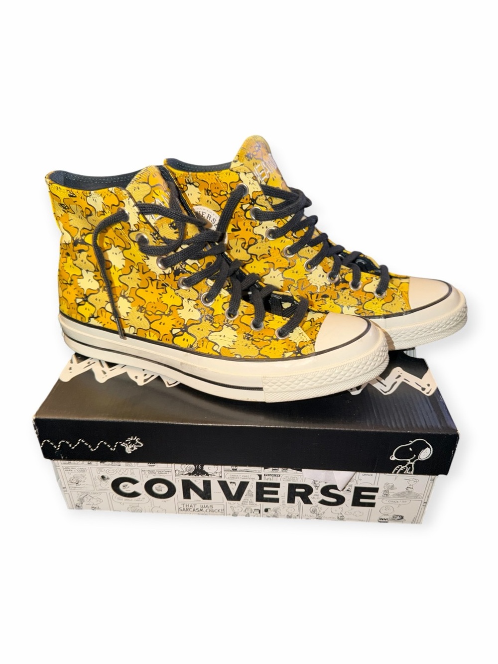 Converse High Top Sneakers - Yellow Peanuts Pattern with Black Laces Mens Size 8